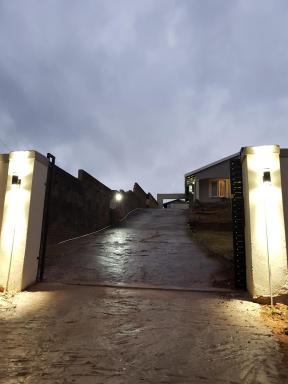 17 on Hlaziya - Housity