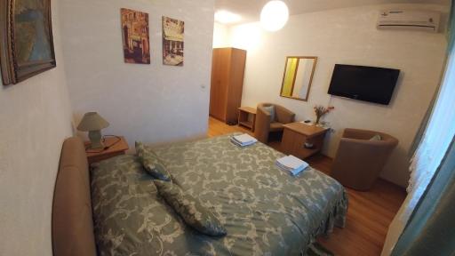 Vila San - Housity