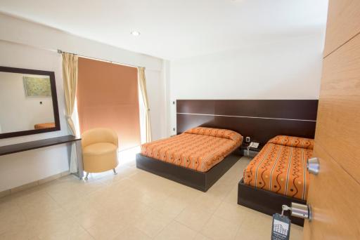 Hotel Oaxaca Inn Express - Housity