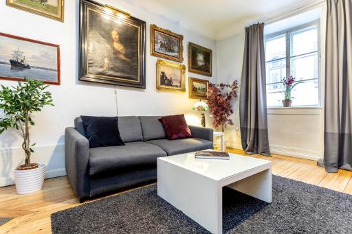 ApartDirect Gamla Stan - Housity