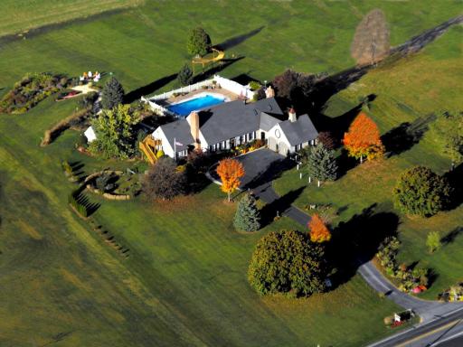 Annville Inn Bed & Breakfast - Housity