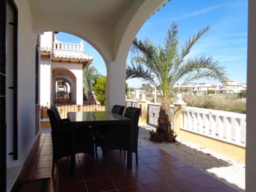 Luxurious house in La Marina at El Pinet beach - Housity