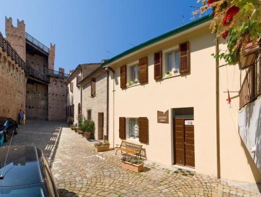 Residenza Aurora - Housity