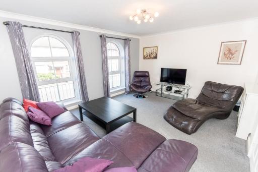 Town or Country - Jessie Terrace House - Housity