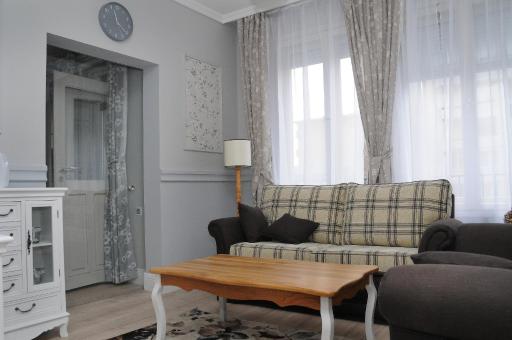 My Home, with free secure parking - Housity