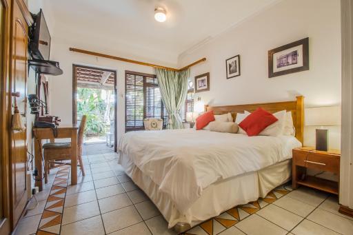 HoneyPot Guest house - Housity