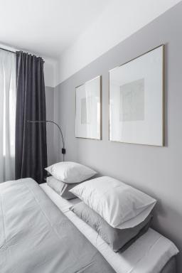 Minimalist. Apartment & Studio - Housity