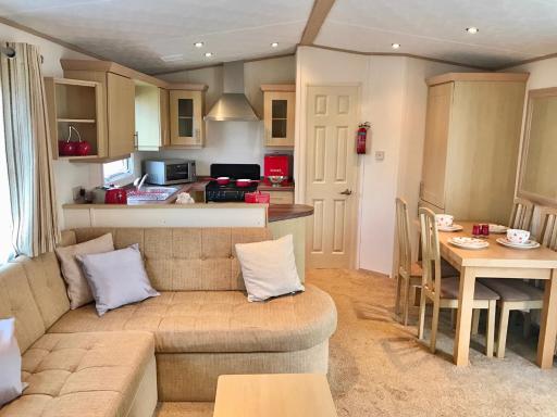 Heacham Golden Sunset Caravan Pets go Free - Housity