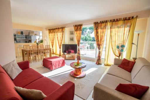 Leisure Apartment by Connexion - Hizvo