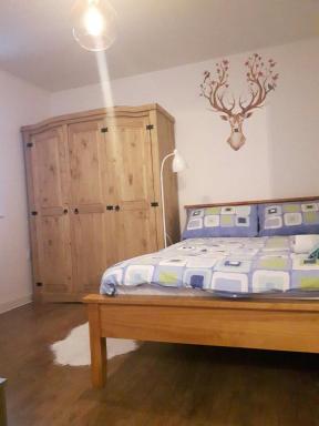 Lavi's house-East Milton Keynes - Housity