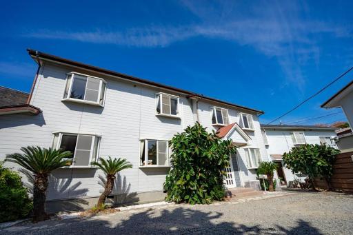 Beach Side Inn Shirahama - Housity