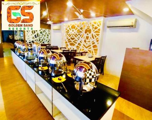 Hotel Golden Sand - Housity