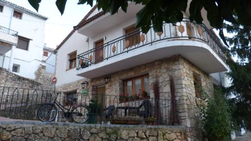 Casa Rural Castellanos - Housity