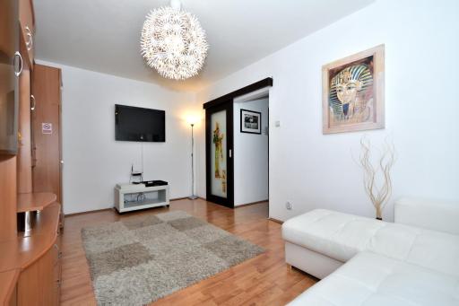 Nefertiti's Apartment - Housity