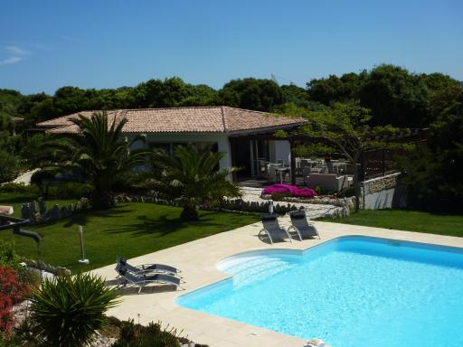 Poisson Rouge - Housity