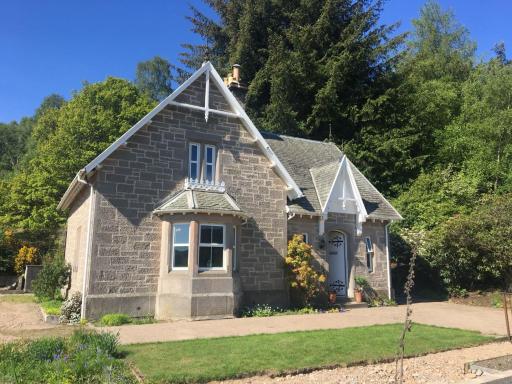 The Kennels- Speyside Self-catering cottage - Housity