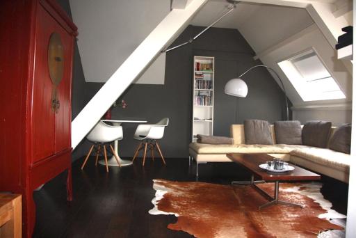 Loft, Private House with wifi and free parking for 1 car - Housity