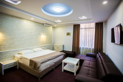 Hobby Hotel - Housity