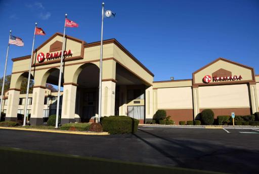 Ramada by Wyndham Triangle/Quantico - Housity