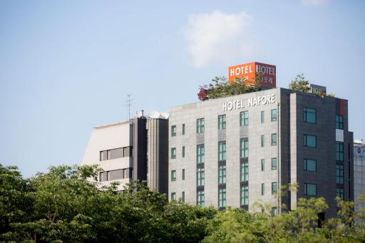 Hotel Nafore - Housity