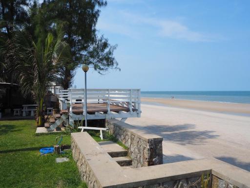 Aranava Resort Huahin - Housity