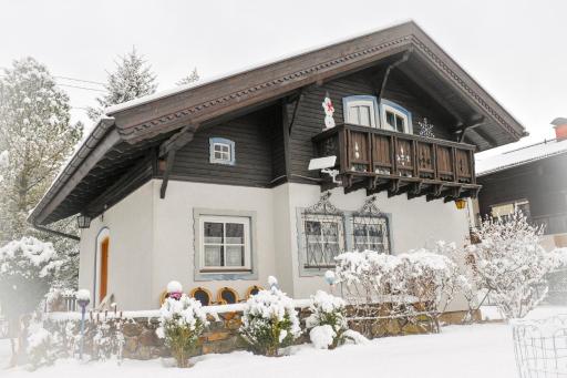 Rosis Cottage - Housity