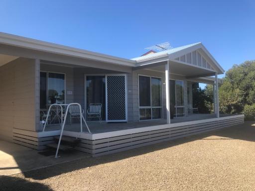 Island Break - Housity