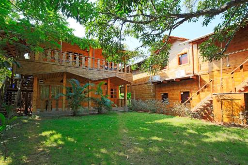 Brushwood Villa- Cottages and Bar - Housity
