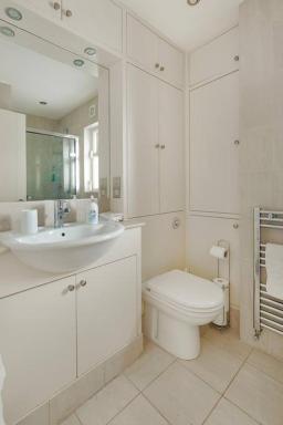 Fulham B&B - Housity
