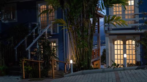 Oré Suítes e Chalés - Housity