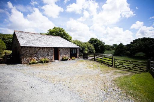 Sharlands Farm Holiday Cottages - Housity