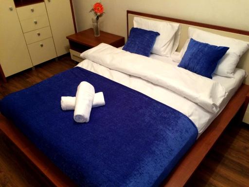 28 Center Apartment - Housity