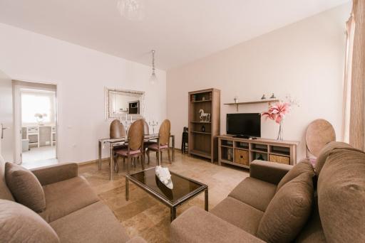 Alameda Amor Suite by Valcambre - Housity