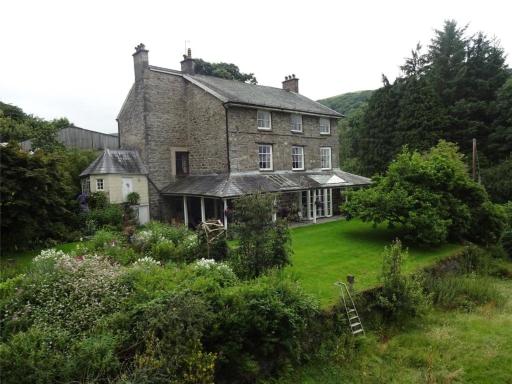 Plas Esgair - Housity