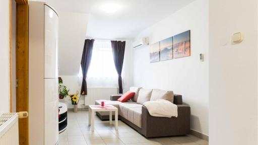 Márta Apartman Győr - Housity