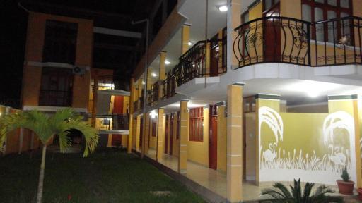 Dorado Hotel - Housity