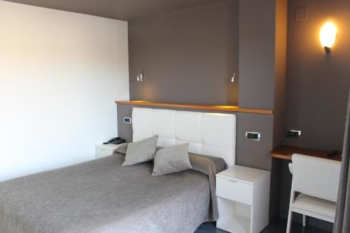 Hotel El Salt - Housity