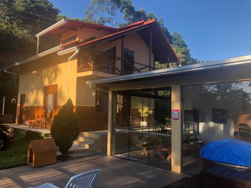 Lindo Chalé em Campinho Domingos Martins - Housity