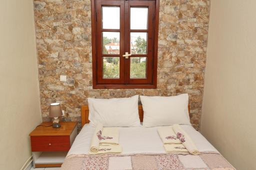 Afytos White Maisonette - Housity