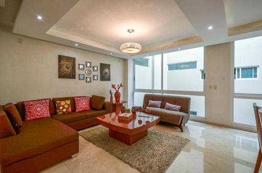 Coyoacan Florida Luxury apartment 4BR-4BA 2Parking - Housity