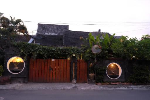 Puri Minggiran Guest House - Housity