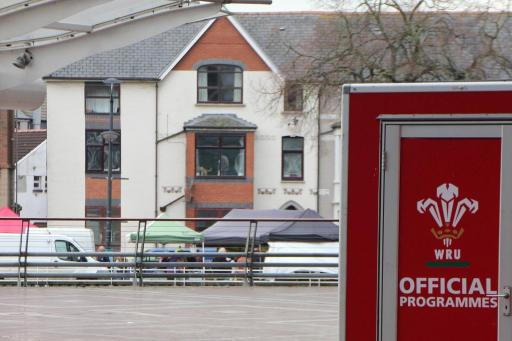 3 Fitzhamon Embankment APARTMENTS opposite Principality Stadium - LONG STAY OFFER - Housity
