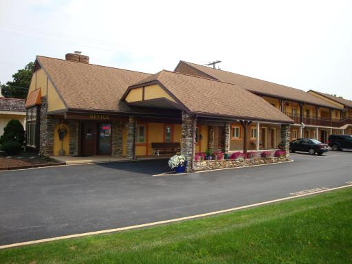 Soudersburg Inn & Suites Lancaster - Housity