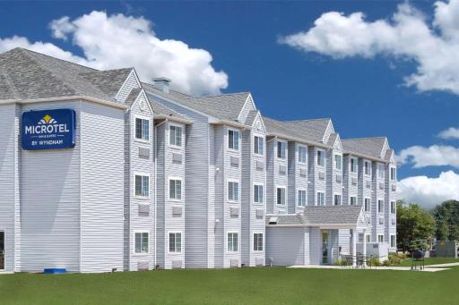 MICROTEL Inn and Suites - Ames - Housity