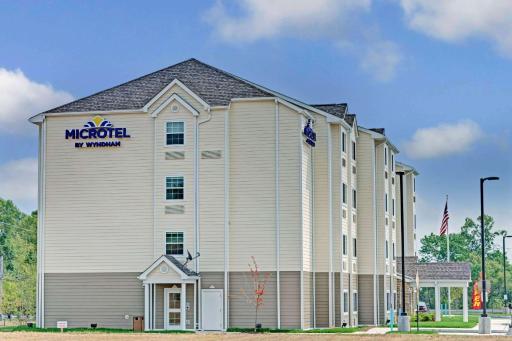 Microtel Inn & Suites by Wyndham Philadelphia Airport Ridley Park - Housity