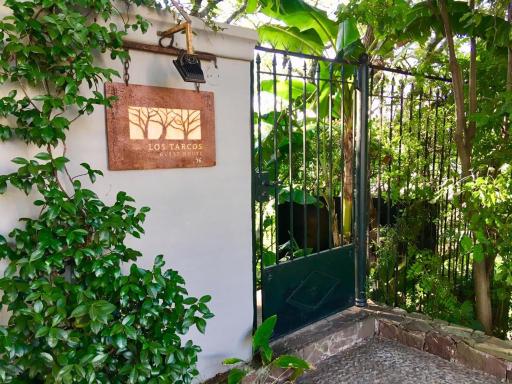 Los Tarcos Guest House - Housity