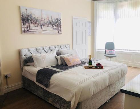 The Winter Garden Suites - Housity