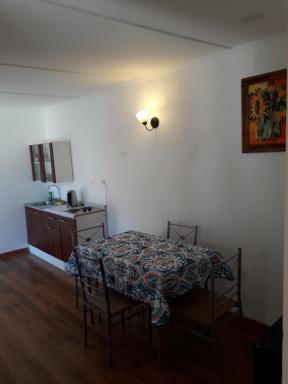 Mediterraneo Apartments (Recreo) - Housity