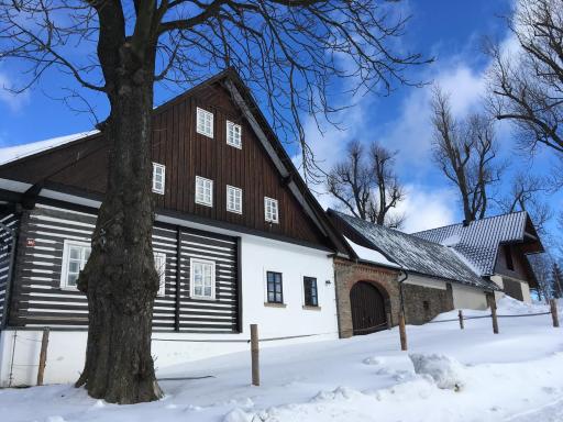 Statek Kaštan - Housity
