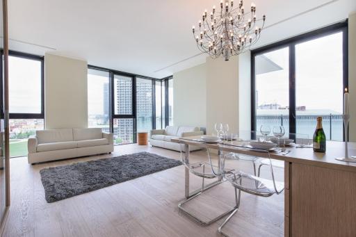 Stylish elegant Apartment in Torre Solaria with exclusive Milan's view - Housity